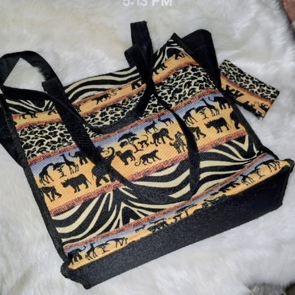 AFRICAN Print Tote Bag with Matching Coin Purse - Picture 6 of 7